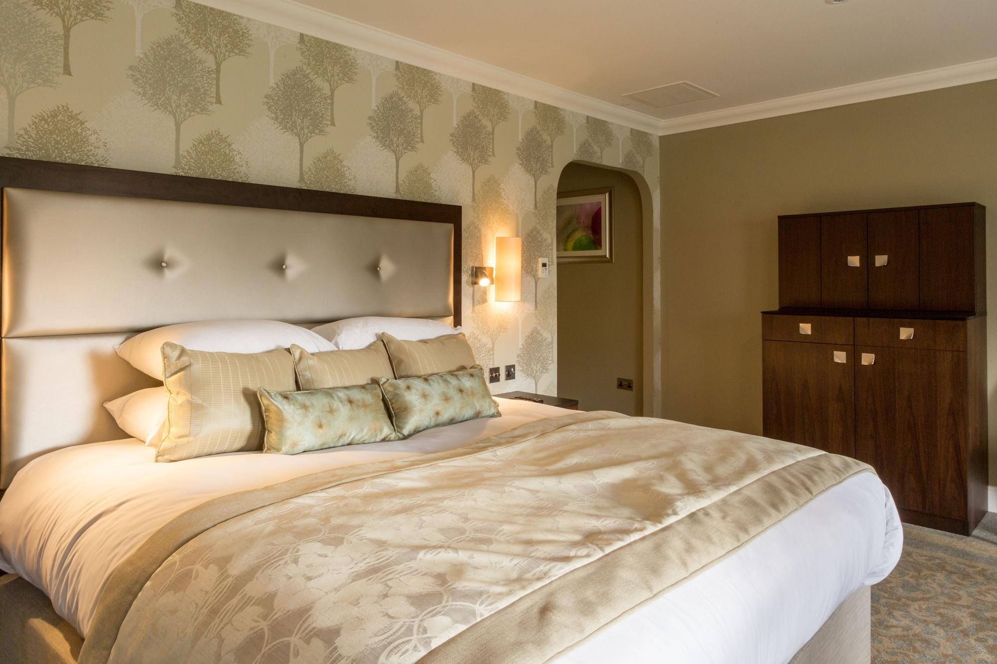 Oakley Hall Hotel Basingstoke Eksteriør billede