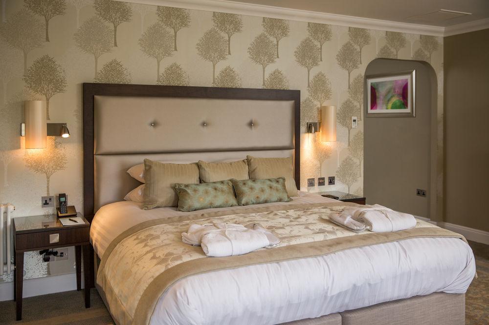 Oakley Hall Hotel Basingstoke Eksteriør billede