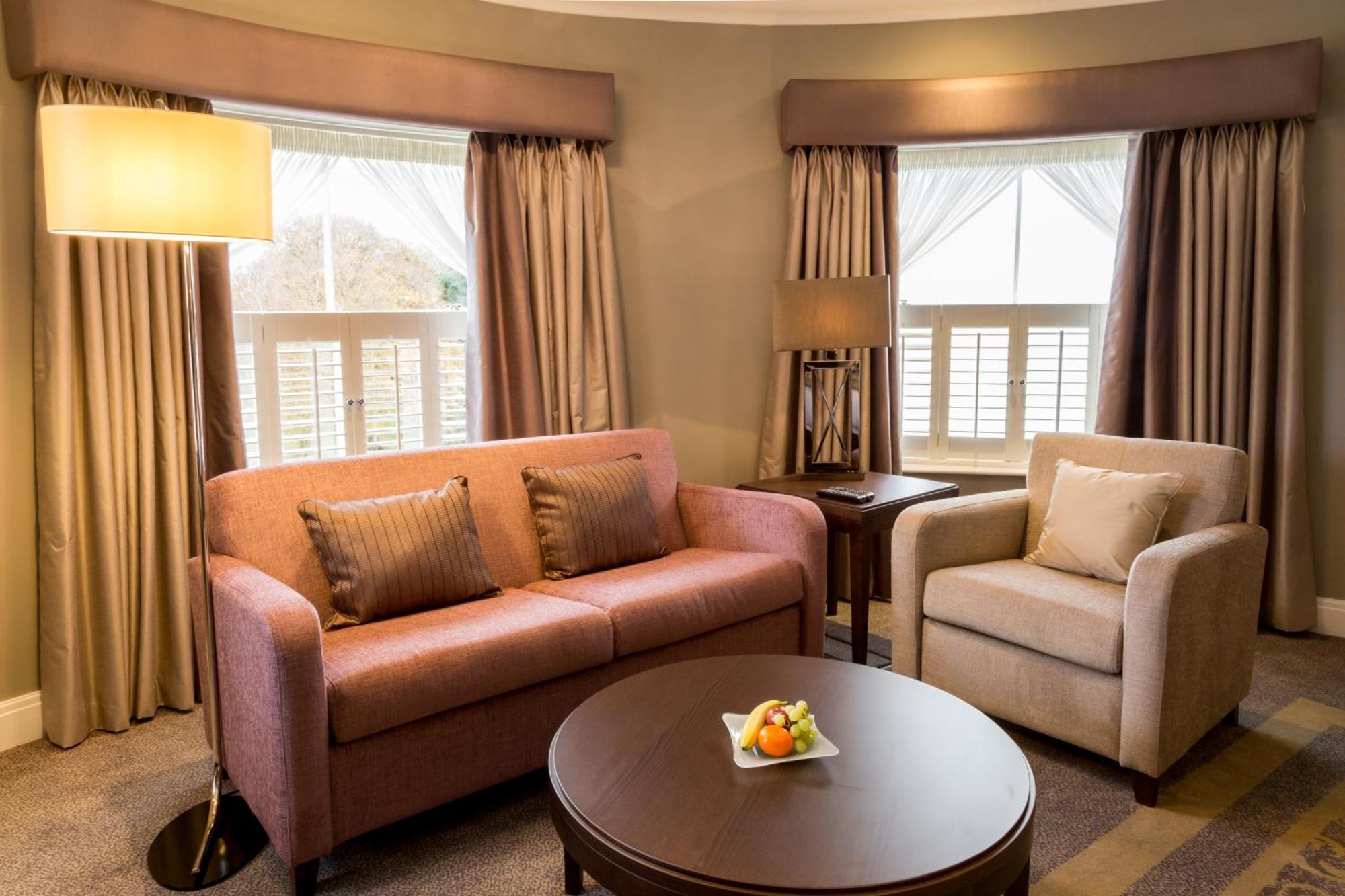 Oakley Hall Hotel Basingstoke Eksteriør billede