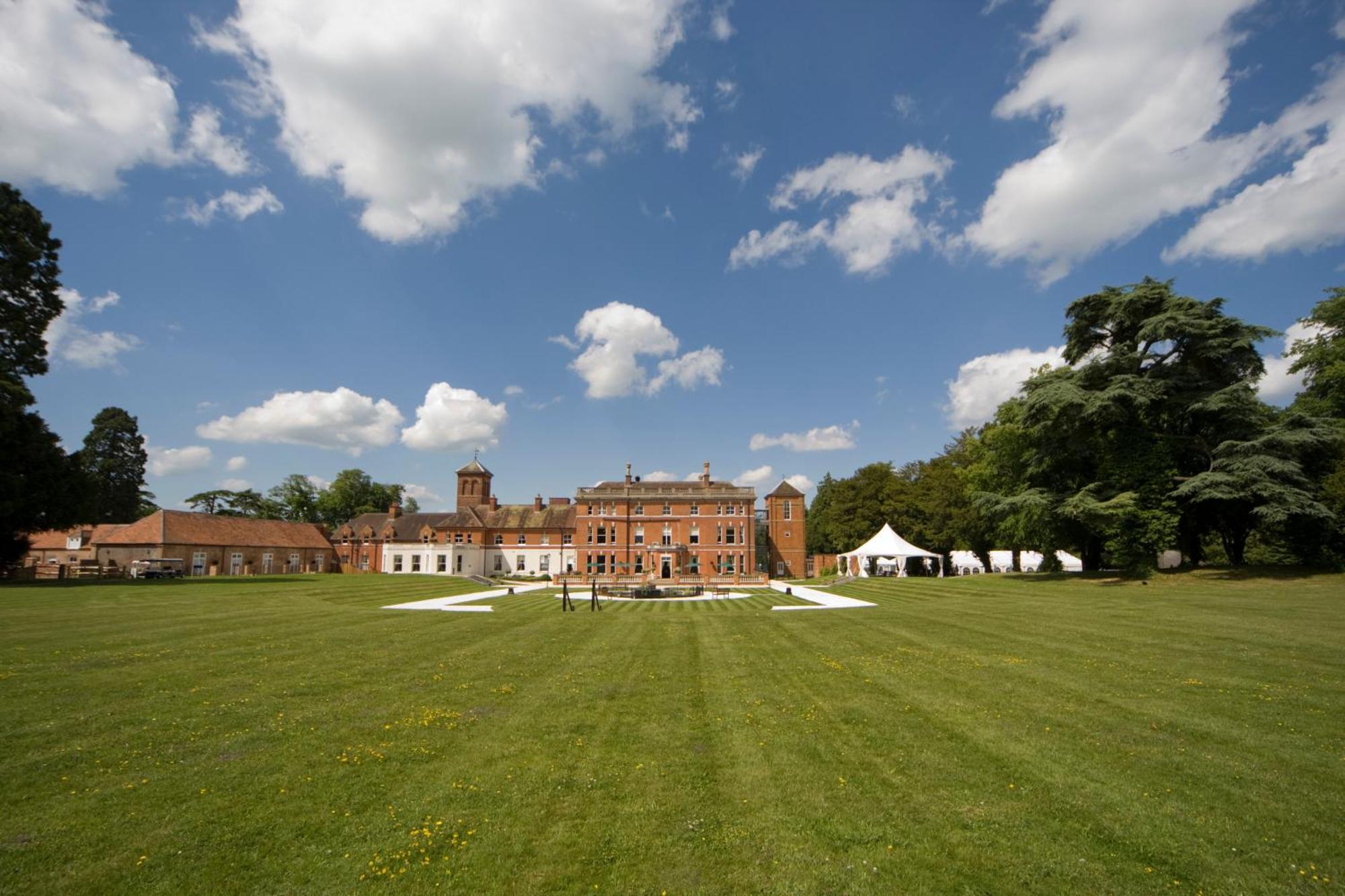 Oakley Hall Hotel Basingstoke Eksteriør billede