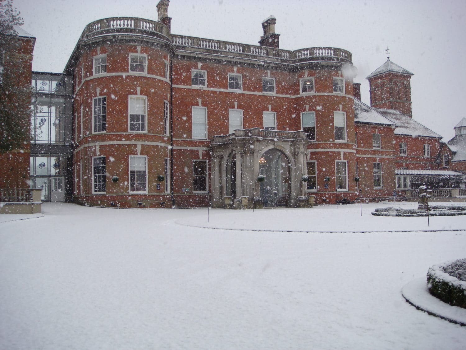 Oakley Hall Hotel Basingstoke Eksteriør billede