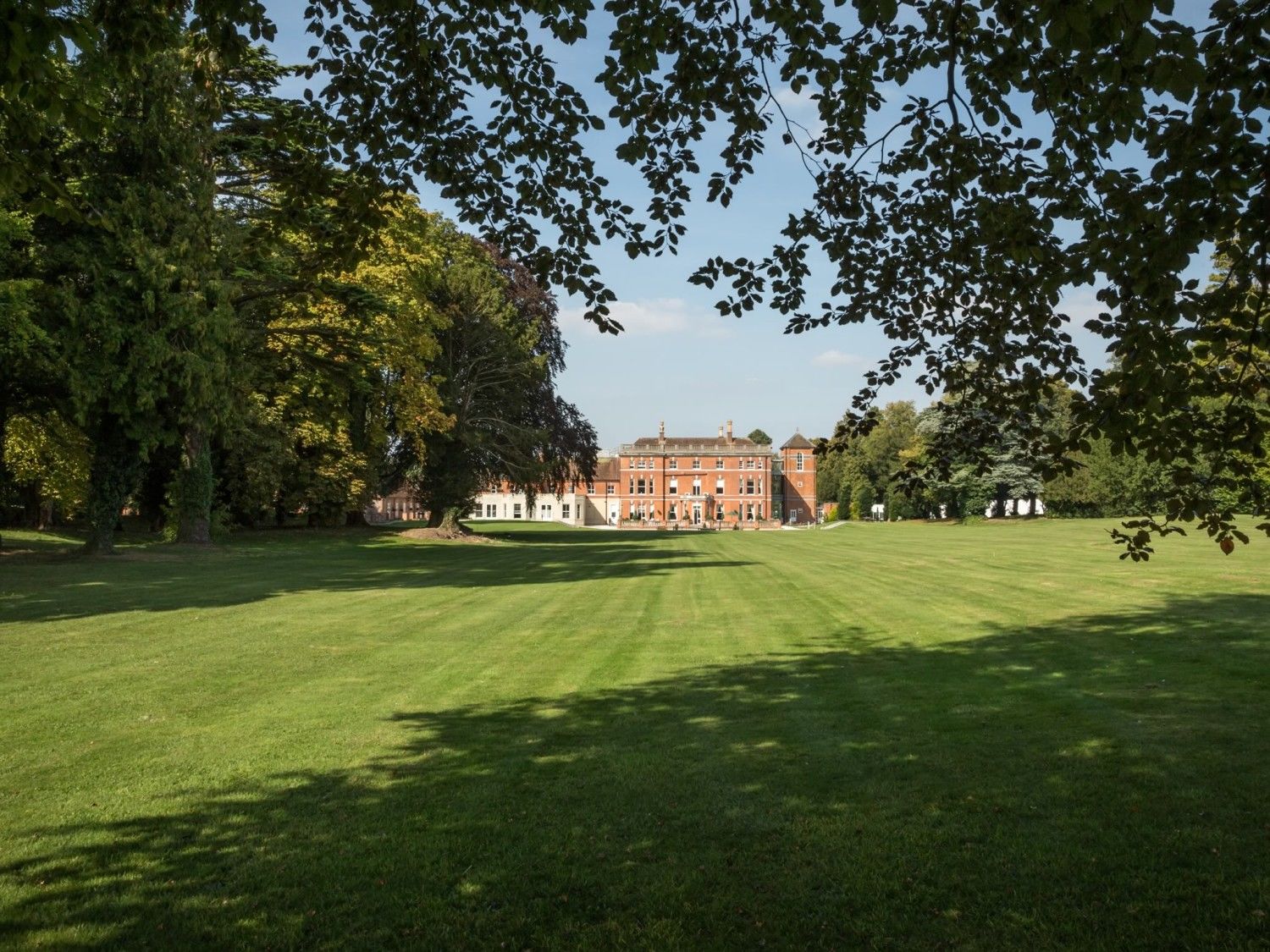 Oakley Hall Hotel Basingstoke Eksteriør billede