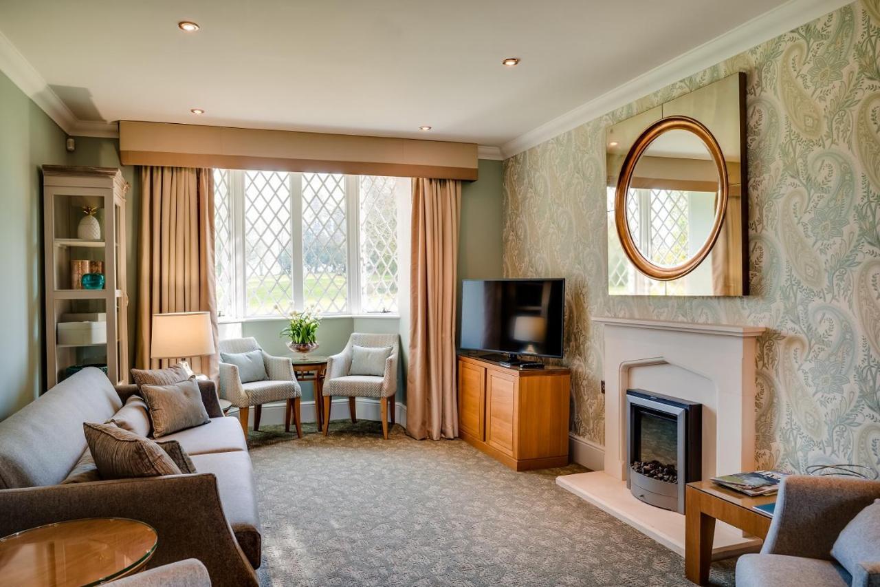 Oakley Hall Hotel Basingstoke Eksteriør billede